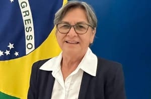 Justiça Eleitoral mantém mandato de prefeita de Barra do Bugres após ação sobre compra de votos