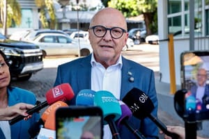 Pivetta promete bloquear celulares em presídios após escândalo da Operação Fariseus; veja o vídeo