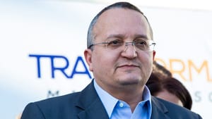 "Acharam o rabo da cutia", dispara Taques ao atacar Medeiros por encontro com Gilmar