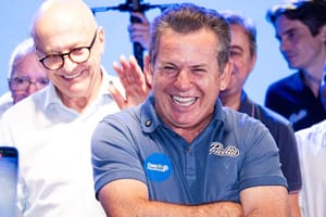 Mauro celebra resultado e alfineta rivais: "Trabalham pouco e conversam muito"