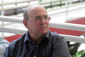 Justiça dá 15 dias para José Riva pagar advogada após ação contra jornalista