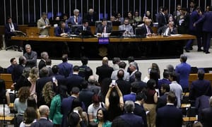 Senado vota na quarta-feira (14) PEC que acaba com escala 6x1 e reduz jornada para 40 horas