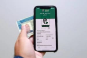 Eleitor pode votar sem título neste domingo; veja quais documentos são válidos