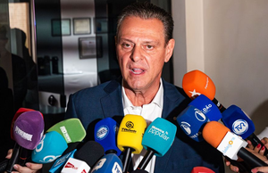 Carlos Fávaro diz que eleitor deve comparar: "Não vote em suplentes enrolados"
