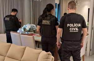 Homem que fugiu de tiros dentro de um hotel em Várzea Grande é preso pela Polícia
