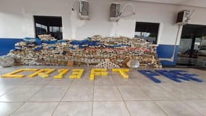 PM e PRF apreendem 1,1 tonelada de drogas em MT; prejuízo aos traficantes é de R$ 8,6 milhões