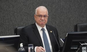 Ministro Edson Fachin arquiva mais cinco investigações do Inquérito das Fake News