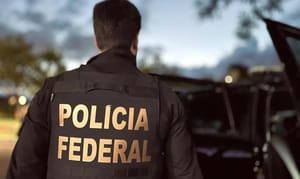 Polícia Federal espera orientação de Fachin sobre cinco ministros no celular de Vorcaro