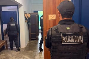 Operação prende oito integrantes de facção criminosa que treinava grupo armado em MT