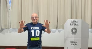 “Serei um governador de sandália”, diz Pivetta após votar em Lucas