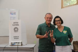 Wellington Fagundes vota em Rondonópolis e diz ter certeza da vitória de Flávio Bolsonaro; veja o vídeo