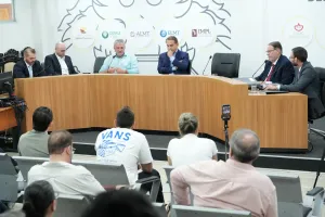Wilson rebate Gilberto sobre relatório paralelo e diz que ex-secretário desconhece regras